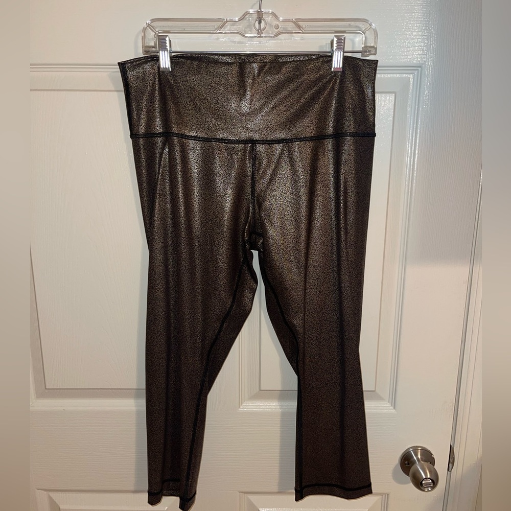 lululemon Crop Leggings, size 12!